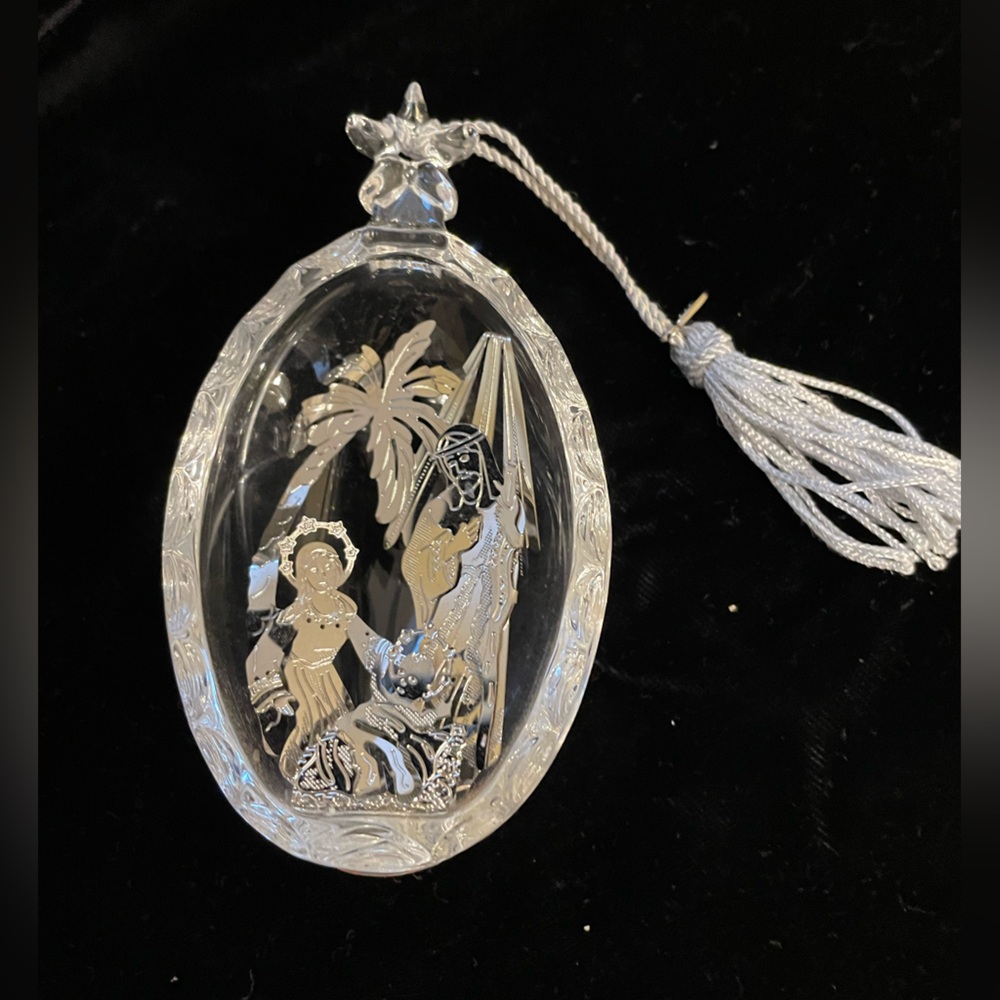 Lenox Full Lead Crystal Holiday Ornament- Like New!